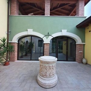 Paradiso Degli Ulivi B&B